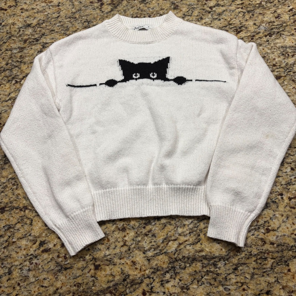 Aster Peeking Cat Graphic Knit Sweater White Crew Neck Pullover Womens Size M